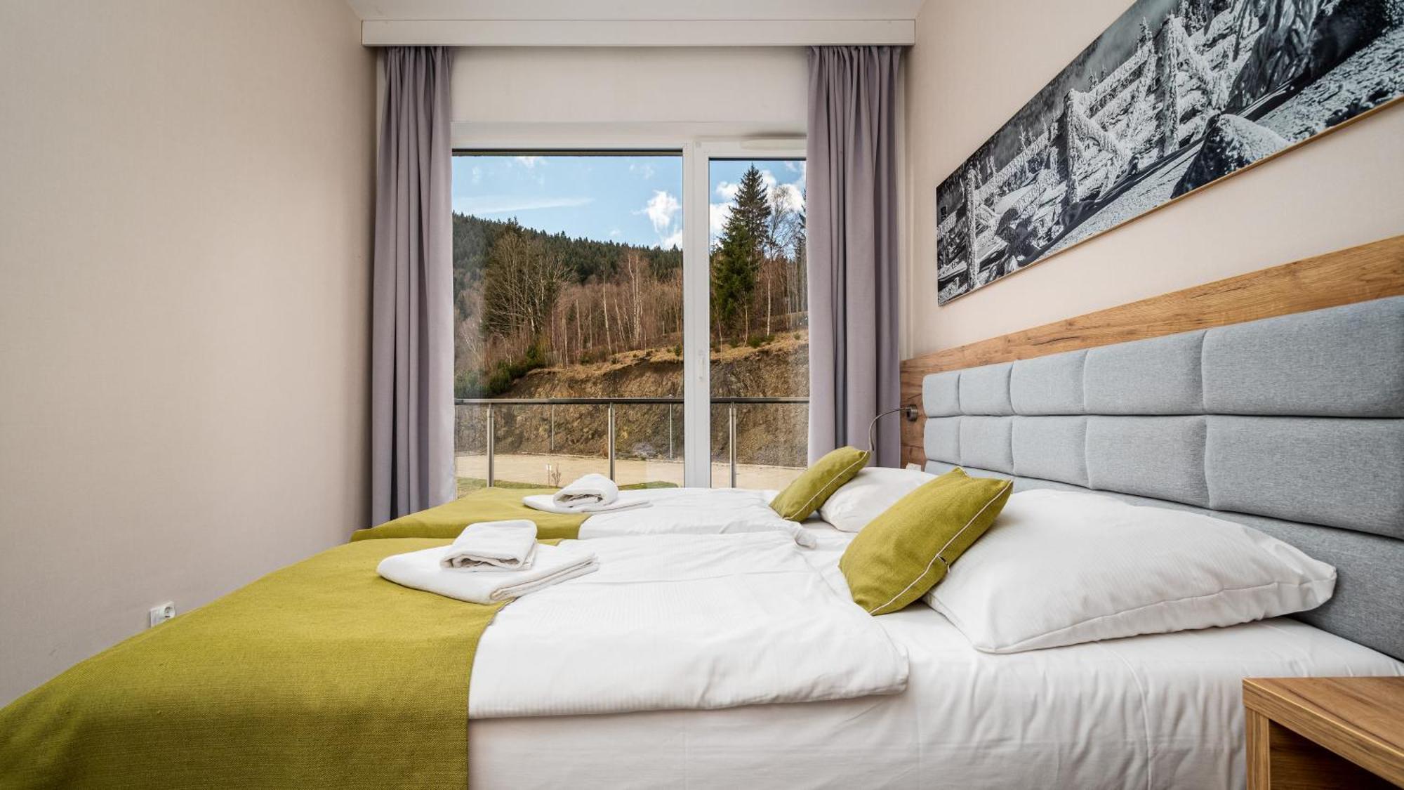 Panorama - Czarna Gora Resort By Sun & Snow Z Basenem I Sniadaniem Шенна Екстериор снимка